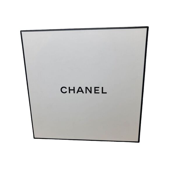 Authentic CHANEL Empty White Black Box 8.75"x8.75"x4" - Picture 1 of 15